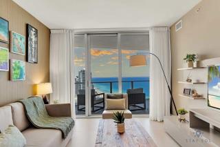 Ocean View Balcony, Beachfront Resort, Amazing Pool - Hollywood - 8