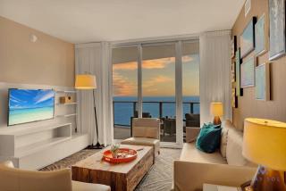 Insane Ocean View Balcony - Beachfront Condo - Pool - 8