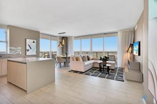 HighFloor with Stunning Views, Pools, Near Beach - Hollywood - 1