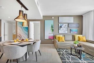 Oceanfront Balcony - Endless Views - Amazing Pools - Hollywood - 2