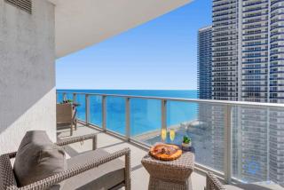 Rooftop Oceanview Balcony Beachfront Resort - Hollywood - 0