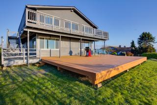 Scenic Tacoma Apartment with Deck and Fire Pit! - Tacoma - 9