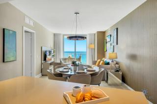 Ocean View Balcony, Beachfront Resort, Pools, Gym - Hollywood - 1