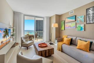 Ocean View Balcony, Beachfront Resort, Pools, Gym - Hollywood - 3