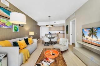 Ocean View Balcony, Beachfront Resort, Pools, Gym - Hollywood - 9