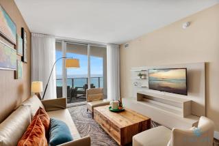 Insane Ocean View Balcony Beachfront Resort Pool - Hollywood - 3