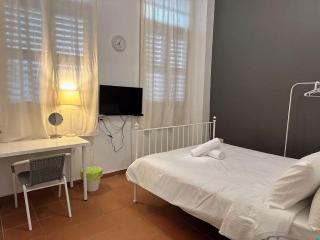 Sky Family Suit - George Town - 0