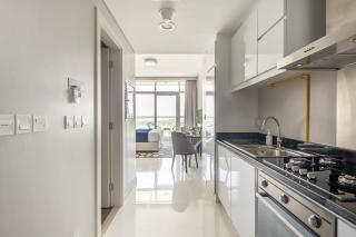Frank Porter - Artesia Tower C - Dubai - 2