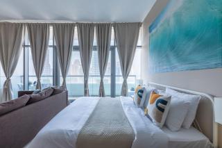 Frank Porter - Indigo Tower - 6