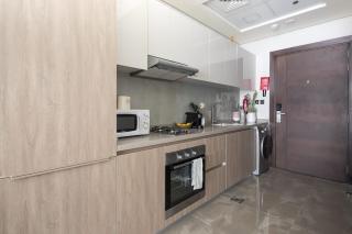 Frank Porter - Majestique Residence 2 - Dubai - 2