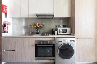 Frank Porter - Majestique Residence 2 - Dubai - 2