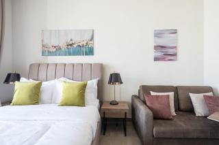 Frank Porter - Majestique Residence 2 - 9