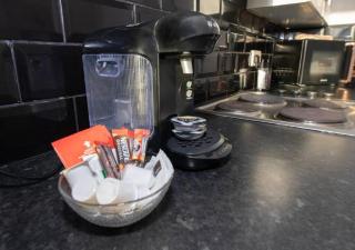 Sandmartin - Top Floor 3-Bed Apartment Sea Views & Parking - Scarborough - 7