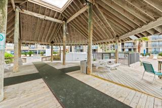 Summerhouse Beach Resort by Panhandle Getaways - Panama City Beach - 3