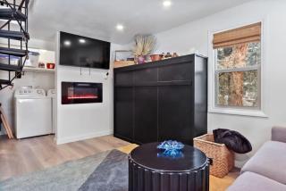 Boho Southwest Modern Unit 3 with Butte Mtn Views - 9