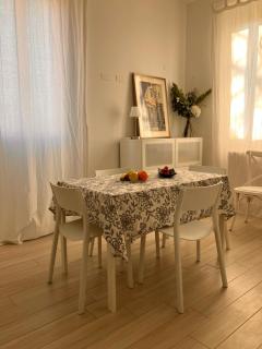 ROSSENA HOME tranquillo appartamento, con giardino, vicino al centro ed all'Ospedale Santa Maria Nuova SMN - 1