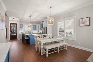 Take It Easy - 104 Gould Street - 1