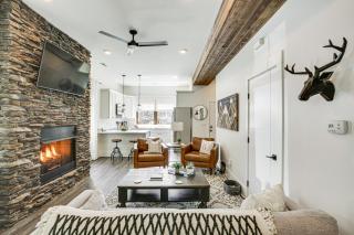 Dtwn Blowing Rock Condo with Private Hot Tub! - Blowing Rock - 6