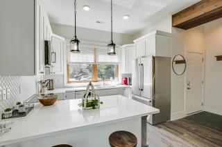 Dtwn Blowing Rock Condo with Private Hot Tub! - Blowing Rock - 2