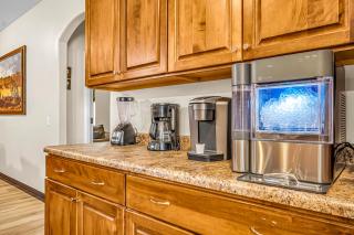 5 Bed 3 Bath Vacation home in Arches National Park - Moab - 4