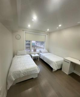 Modern Luxury 3 bed rooms House in Toronto Mississauga - Mississauga - 8