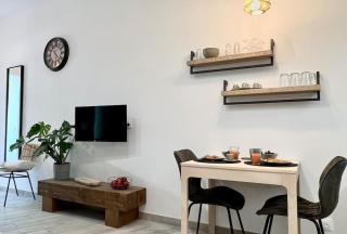 Villas Maya 1 - Salonenque - AVIGNON - Terrasse - - Avignon - 1