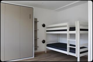 Spacious cocoon in Six-Fours-les-Plages - 4