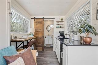 New! Luxury Shipping Container The Desert Escape - 9