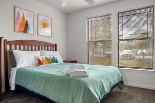 Budget Friendly Sleeps 8 Discounts Available - Tampa - 8