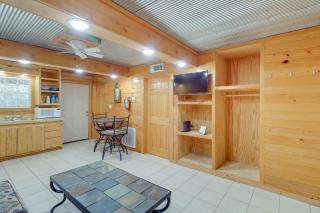 half Mi to Greers Ferry Lake Quiet Cabin with Porch - Heber Springs - 7