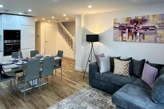 Comfort and Style ! - Addington - 0