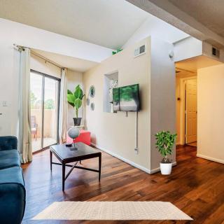 Sunny King-sized 1BD Condo near UofA and UMC w Pool, Parking - Low Summer Rates! - Tucson - 5