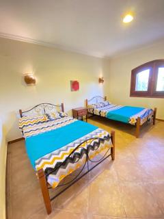 فيلا أول صف على البحيرة مارينا 5ج2 - 3