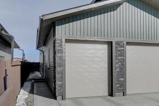 Brand New Modern Escape - Grande Prairie - 9