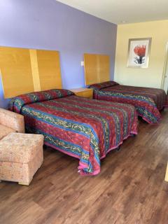 Relax Inn & Suites - 2