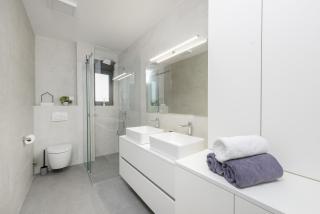 FUX LUXURY rooftop terrace JACUZZI & BBQ - 6