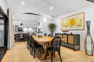 Sunset Lagoon ~ Noosa Luxury with Stunning Views - Noosa Heads - 4