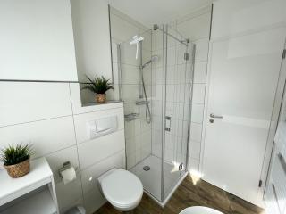 nur 100 m bis zum Strand, zentrumsnahe Ferienwohnung - Villa Meernixe FeWo 10 - Binz - 2