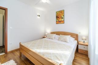 Apartments by the sea Sutivan, Brac - 22721 - 1