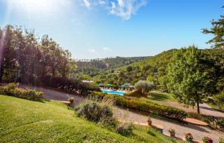 Stunning Apartment In Gubbio With Wifi - 9