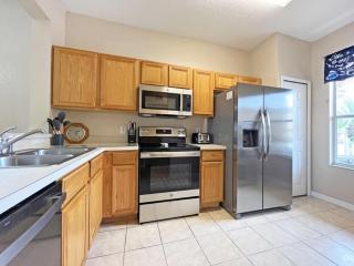 Regal Getaway townhouse - Davenport - 3