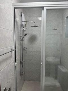 Kuya and Kambal's 1 BR 1 Bath Apartment - Manila - 1