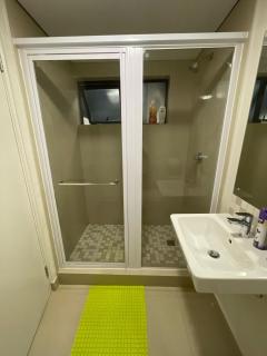 Durban uMhlanga, free parking, Fast Wifi, 5 min walk to gateway, 5 min drive to ocean mall with pool - Durban - 1