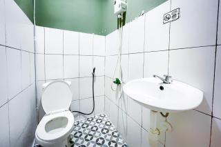 Citara Jaya Guesthouse Mitra RedDoorz - Bekasi - 3