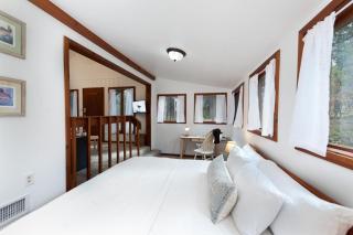 151 CR 200 Studio Cabin - 5