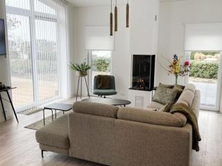 Holiday Home in Zeeland with Workation Setup - 6