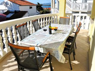 Apartments Goranka 2 - Murter - 8