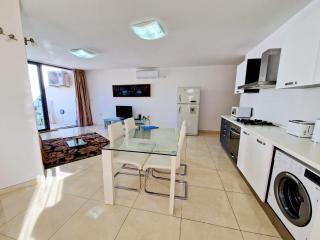 Bright & Central Apartment - Free Wifi - St Paul's Bay - 8