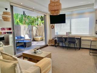 Beautiful 1 bedroom unit 1 block from Coogee beach - 8