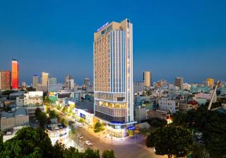 G8 Luxury Hotel and Spa Da Nang - Danang - 9